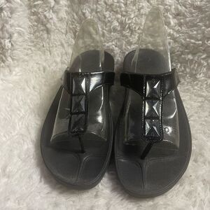 Fitflop black synthetic Black patent Studded wedge Sandals SZ11